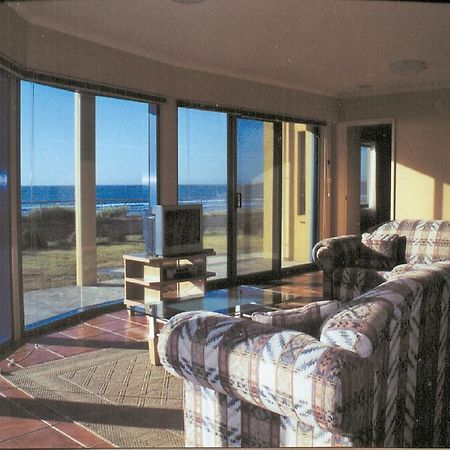 Horizons Beachfront Apartment 포트페어리 외부 사진