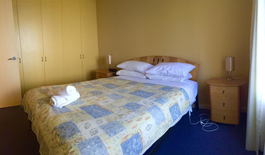 Horizons Beachfront Apartment 포트페어리 외부 사진