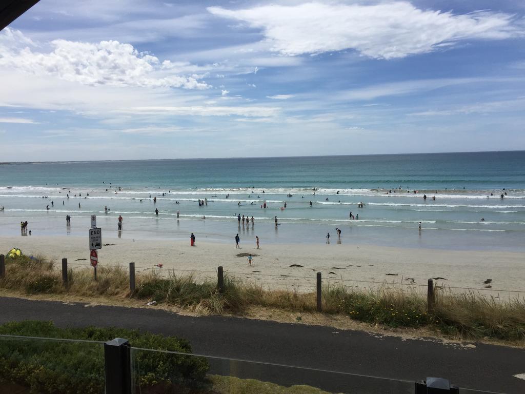 Horizons Beachfront Apartment 포트페어리 외부 사진